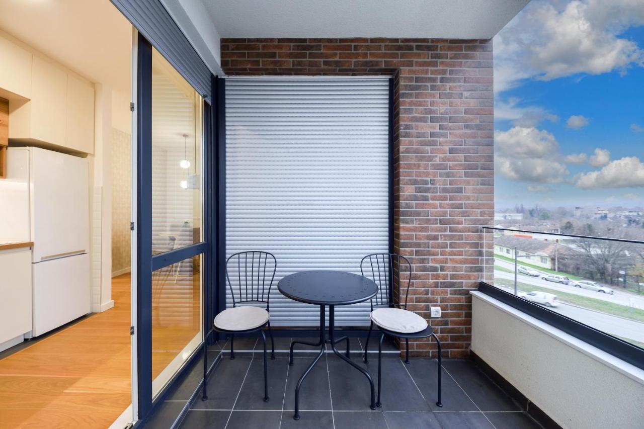 Divine & Delight Apartments Νόβι Σαντ Εξωτερικό φωτογραφία
