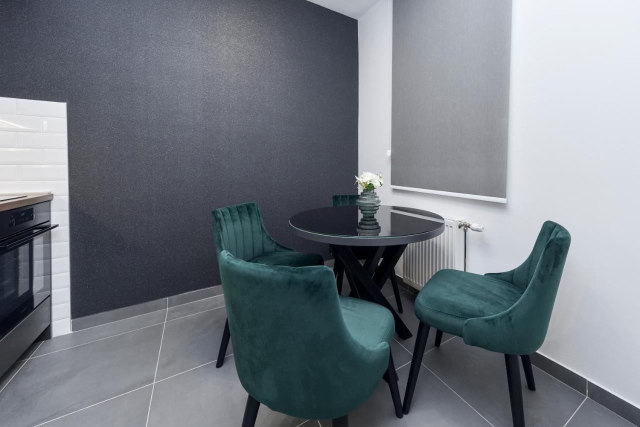 Divine & Delight Apartments Νόβι Σαντ Εξωτερικό φωτογραφία