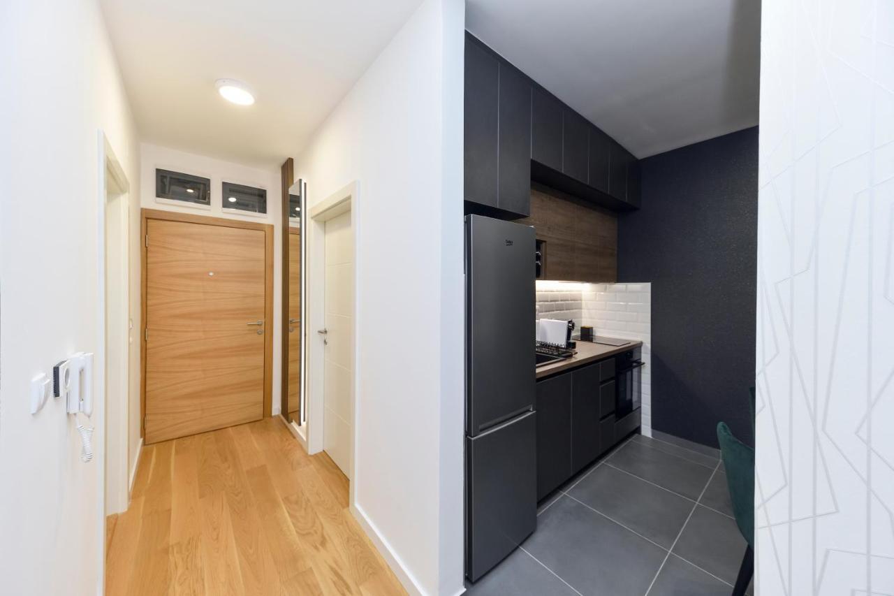 Divine & Delight Apartments Νόβι Σαντ Εξωτερικό φωτογραφία