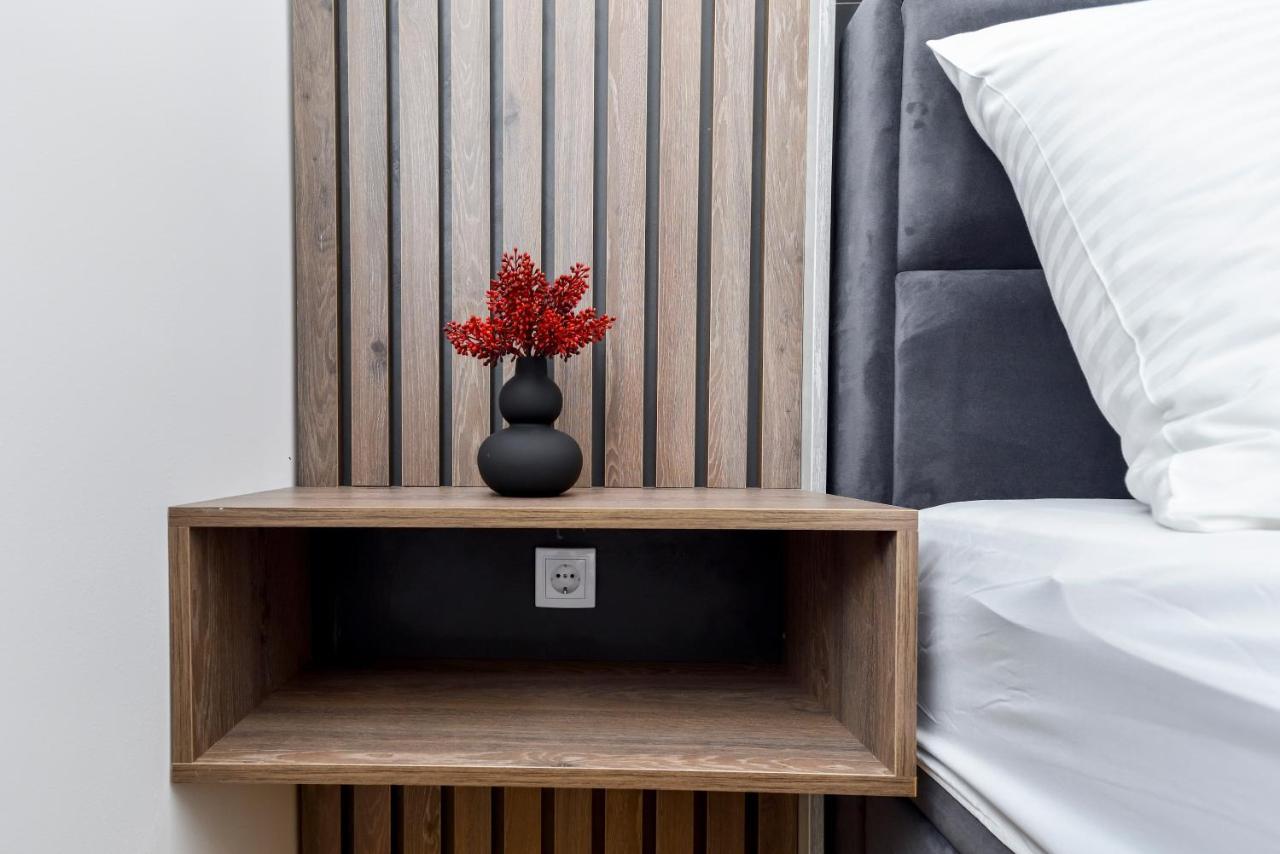 Divine & Delight Apartments Νόβι Σαντ Εξωτερικό φωτογραφία