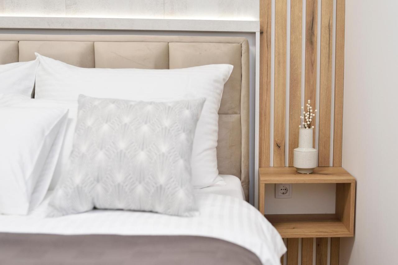 Divine & Delight Apartments Νόβι Σαντ Εξωτερικό φωτογραφία
