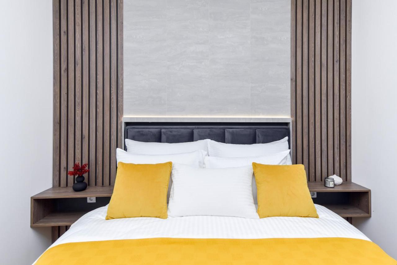 Divine & Delight Apartments Νόβι Σαντ Εξωτερικό φωτογραφία